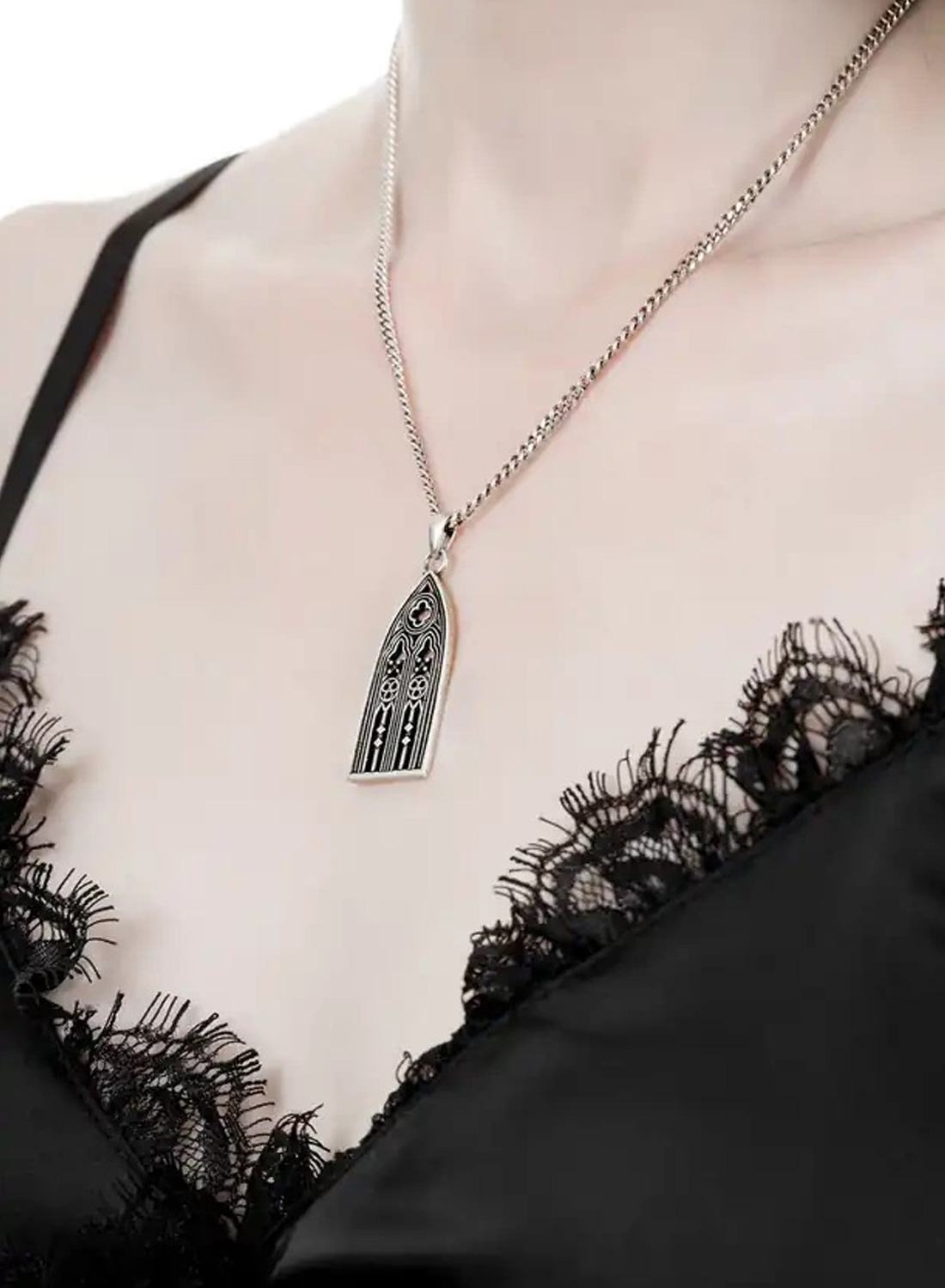 Restyle Enchanted Ruins Necklace