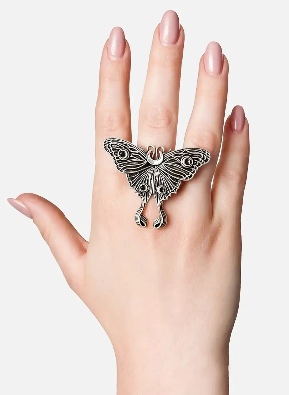 Restyle Nocturnal Ring