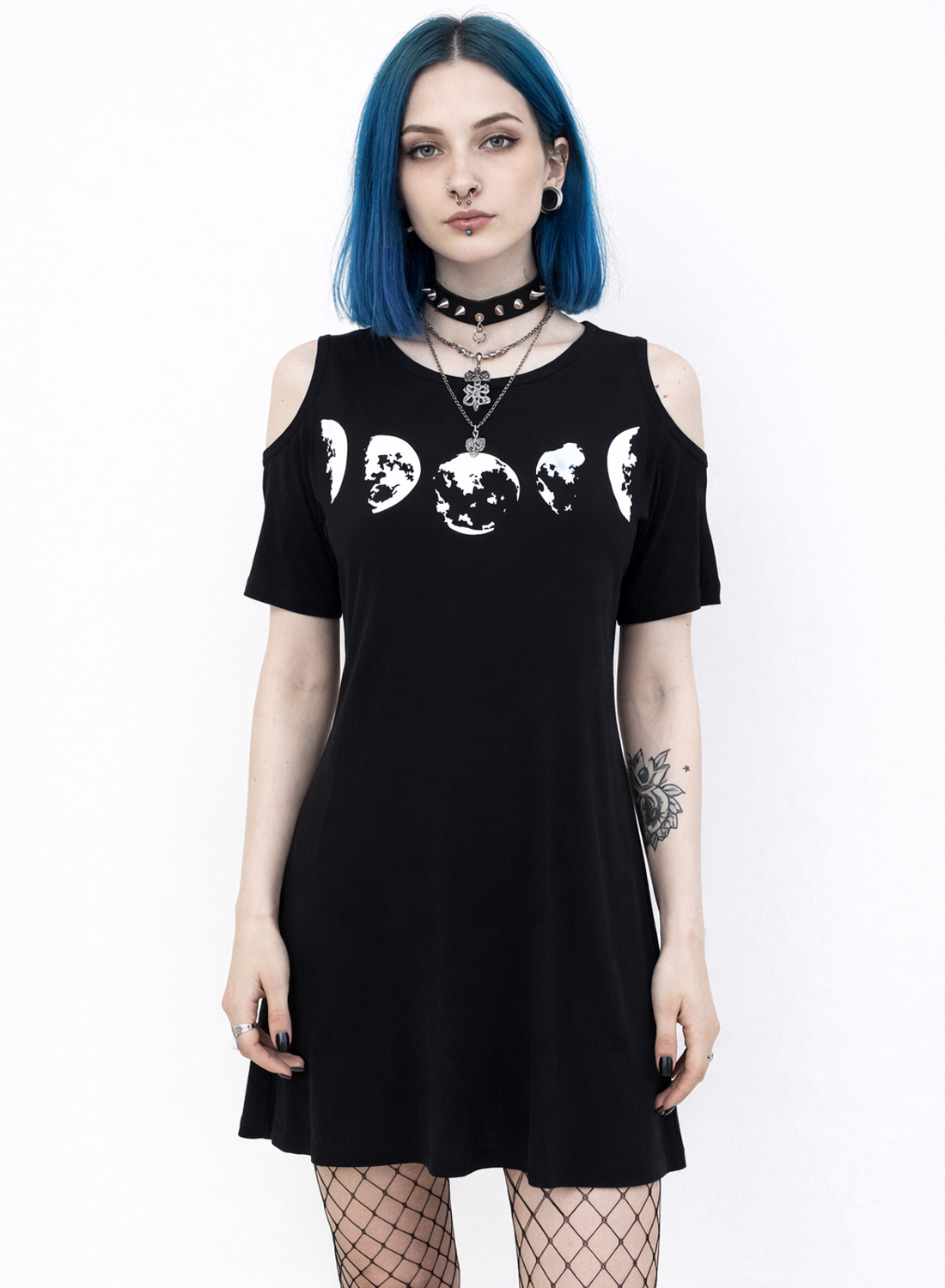 Moon Phase Top Dress med månfaser tryck och cold shoulder design.